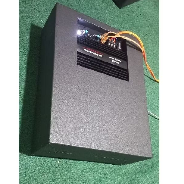 Subwoofer Kolong jok Mobil