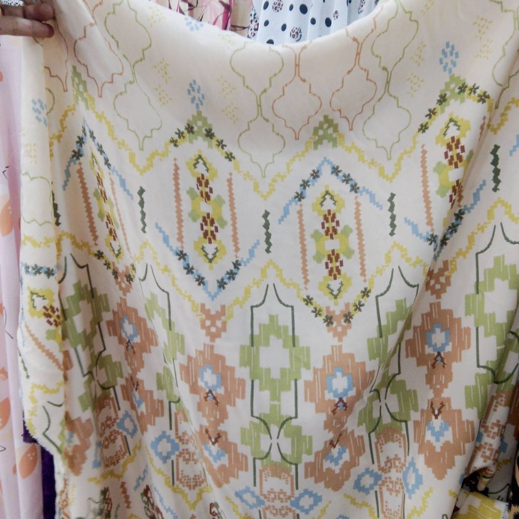 Kain Wolfis Premium Motif Abstrak Putih Hitam / Bahan Gamis / Baju / Hijab elt