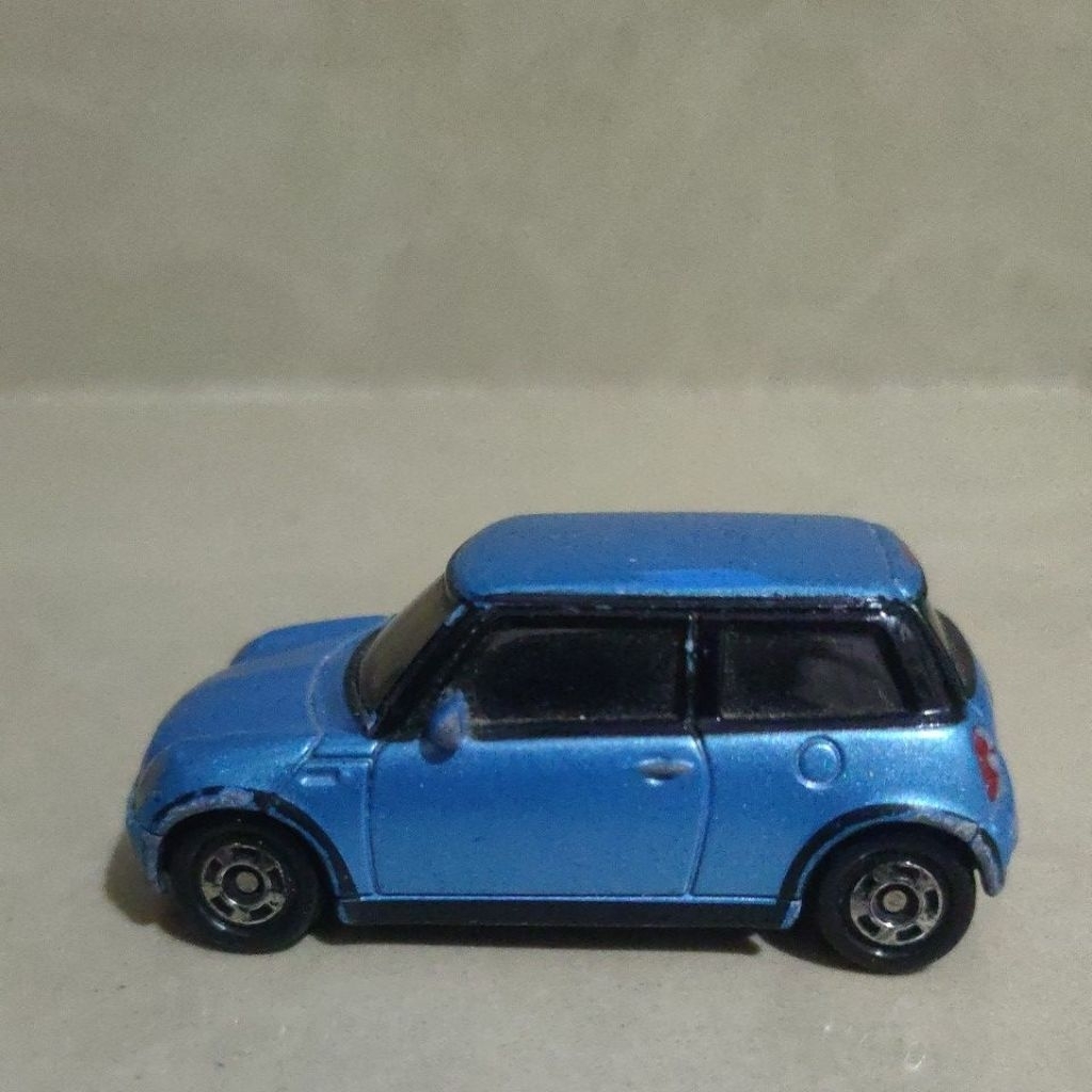 Tomica mini Cooper