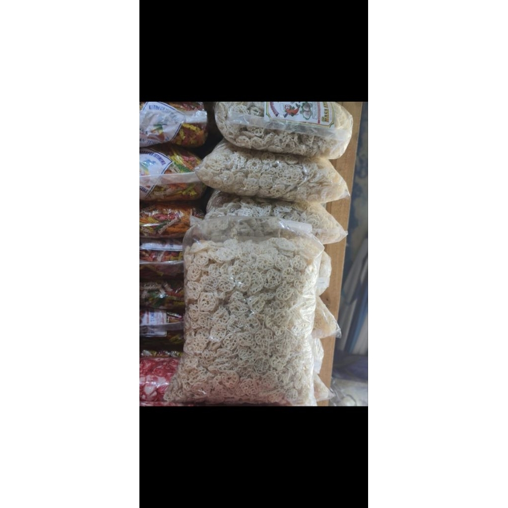 

kerupuk rafael /mawar putih/topping seblak 1 bal 5 kg