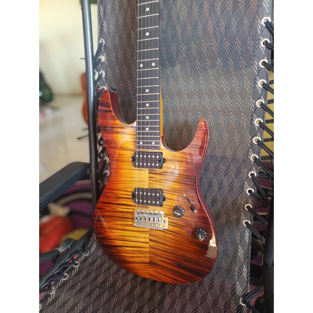 gitar ibanez az custom 24 frett