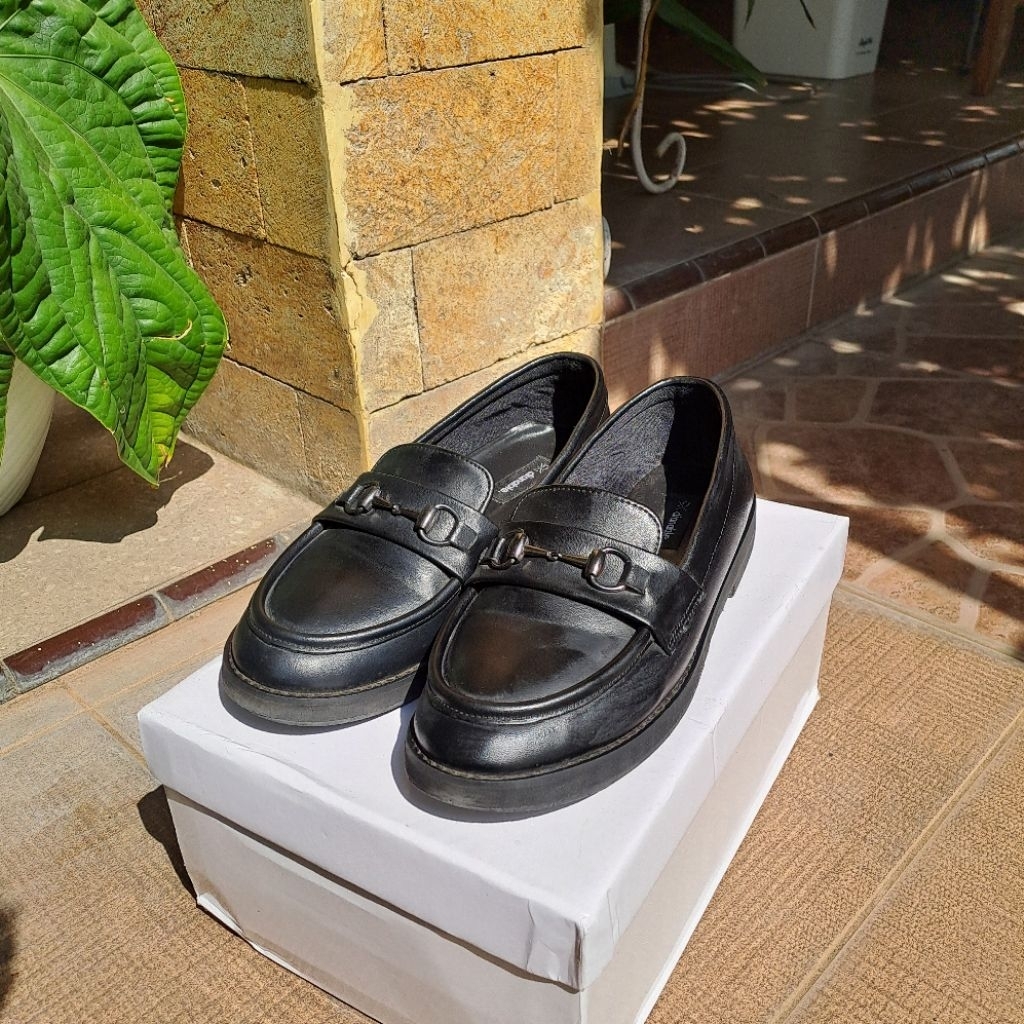 Sepatu Dianable Valleta Loafers (Preloved)