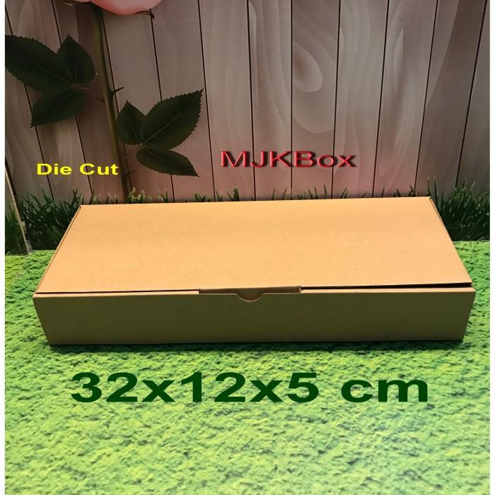

kotak kardus karton Uk. 32x12x5 cm ...........Die Cut / BROWNIES