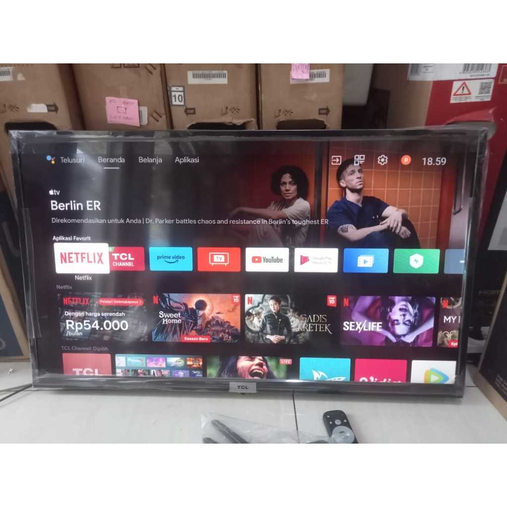 [+free palet kayu] SECOND TV TCL ANDROID 32 INCH REMOTE VOICE GOOGLE PLAY HDMI USB DIGITAL 5459F