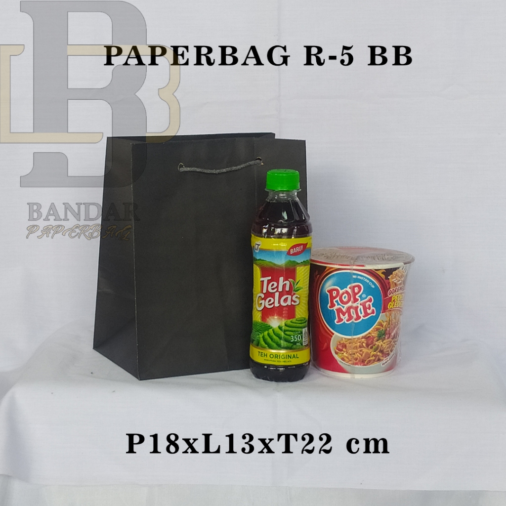 

PAPERBAG UKURAN R-5 BB P18 X L13 X T22 CM UNTUK POPMIE BESAR TEH BOTOL DLL