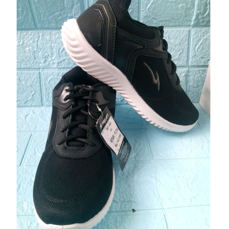 sepatu pro ATT sepatu hitam putih sepatu kerja sepatu sekolah sepatu pria