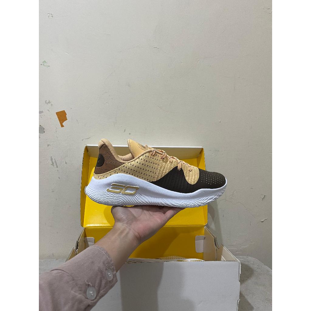 SEPATU BASKET UNDER ARMOUR  CURRY 4 LOW FLOTRO CC 3026621-700