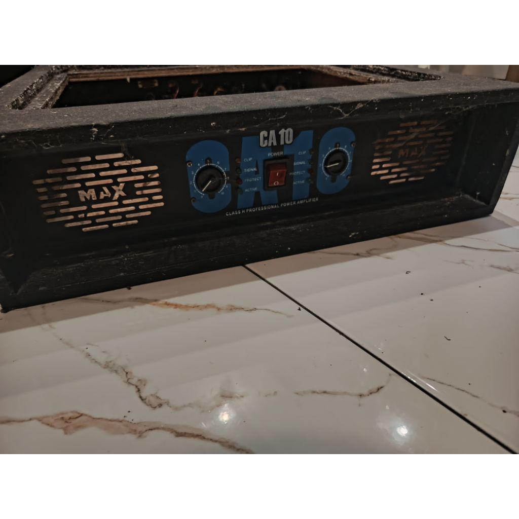 Box power CA 10 bahan triplek