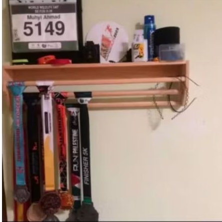 rak mendali/gantungan mendali/ tempat piagam/ rak piala/ gantungan dinding/