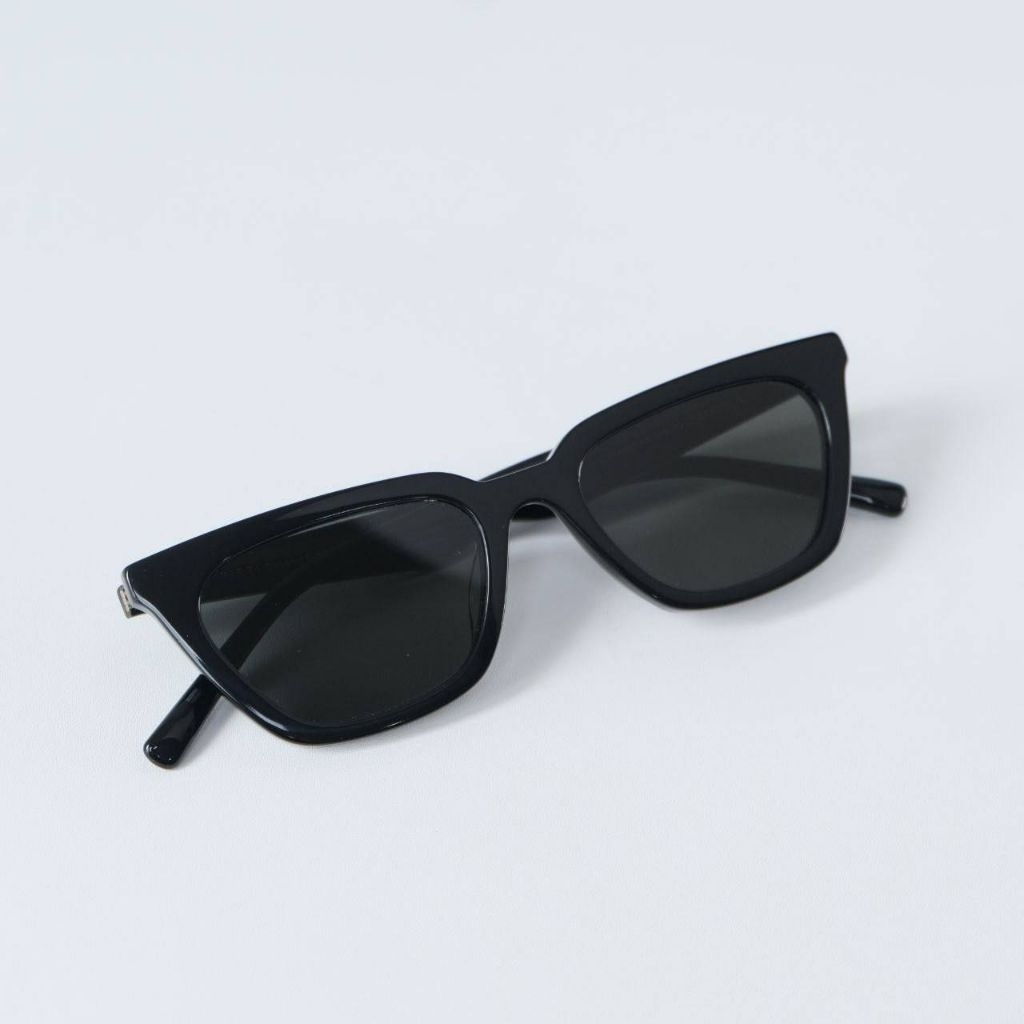 RIETI Candela C1 Sunglasses in Black