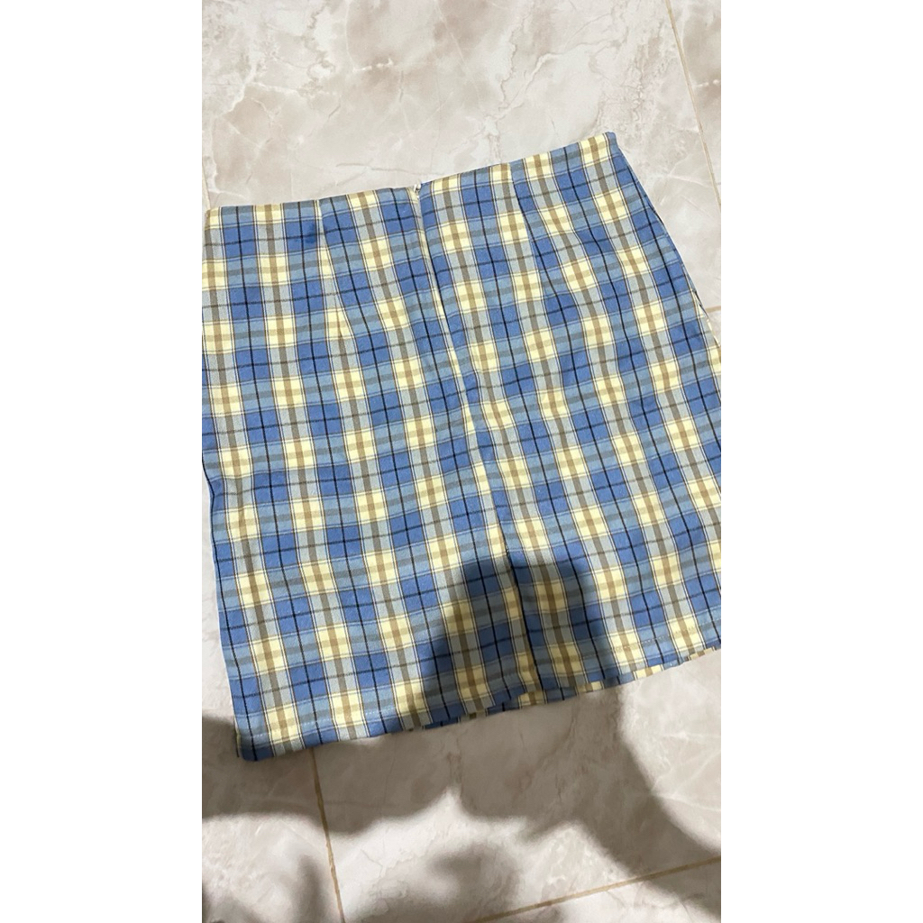 Rok korea kotak kotak preloved