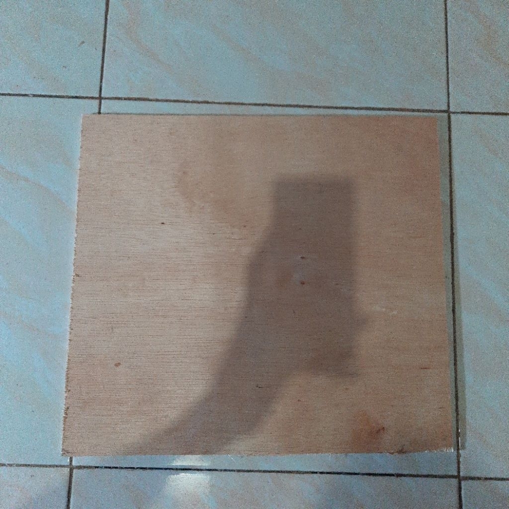 TRIPLEK triplek 4mm 40x40