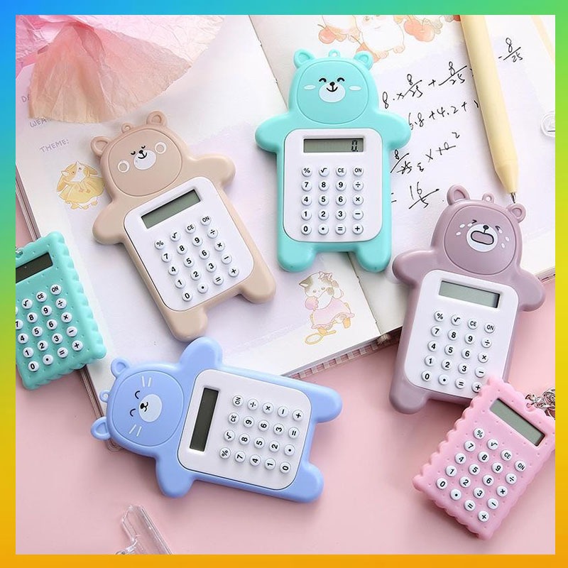 

Calculator Mini Portable Motif Bear / Kalkulator 8 Digit Alat Hitung Pejumlahan Pengurangan Perkalian Pembagian Bentuk Gambar Beruang Lucu Tombol Karet Perlengkapan ATK Anak TK SD SMP Sekolah Kantor Kado Hadiah Ulang Tahun Souvenir Tambah Kurang Kali Bagi