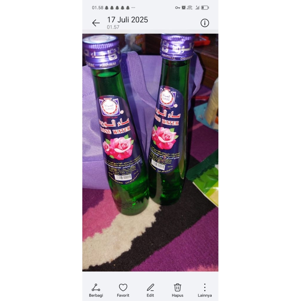 

Air mawar air bunga ros asli bisa untuk makan dan kecantikan asli Arab dari kebun kota taif