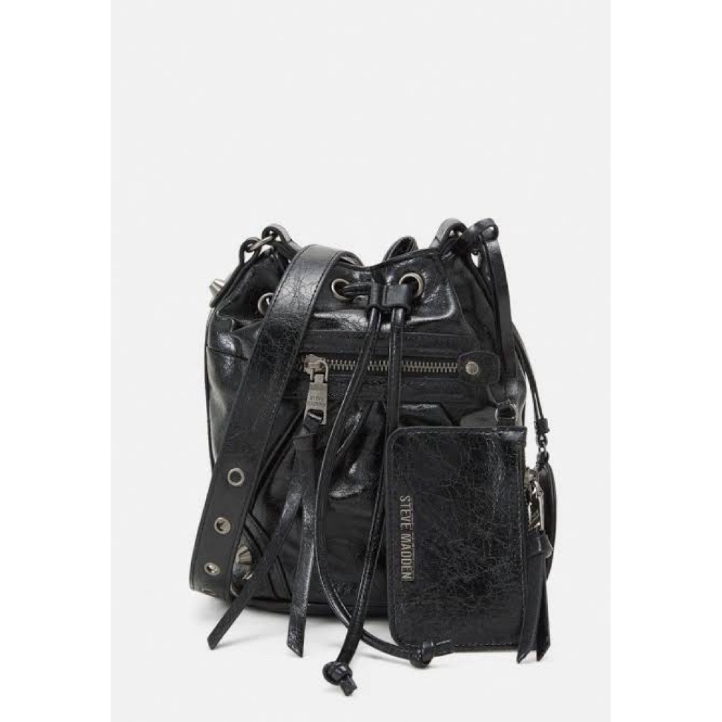 Steve Madden Bvally New