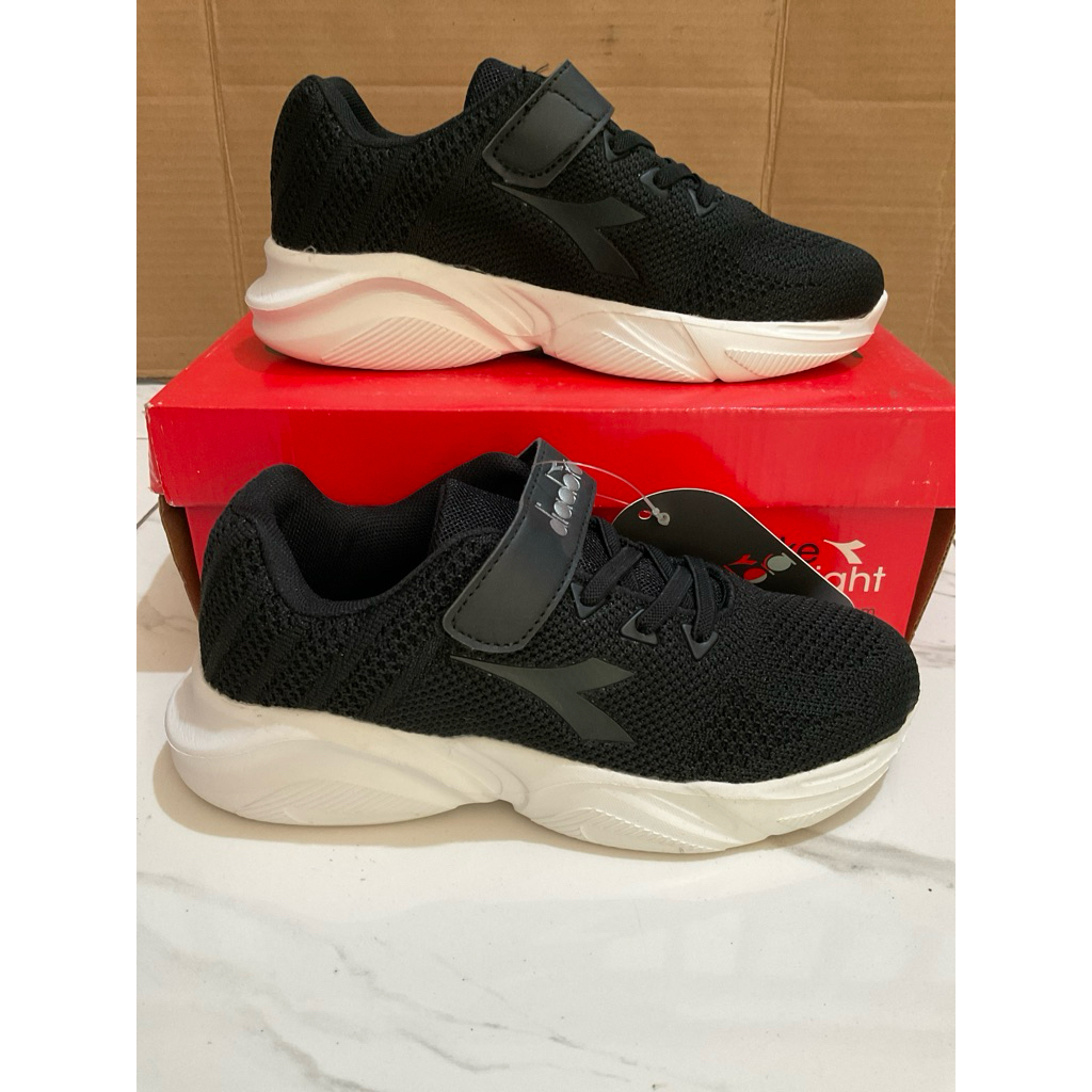 Ori Sale Sepatu Anak Sekolah  Diadora Hitam FOTO