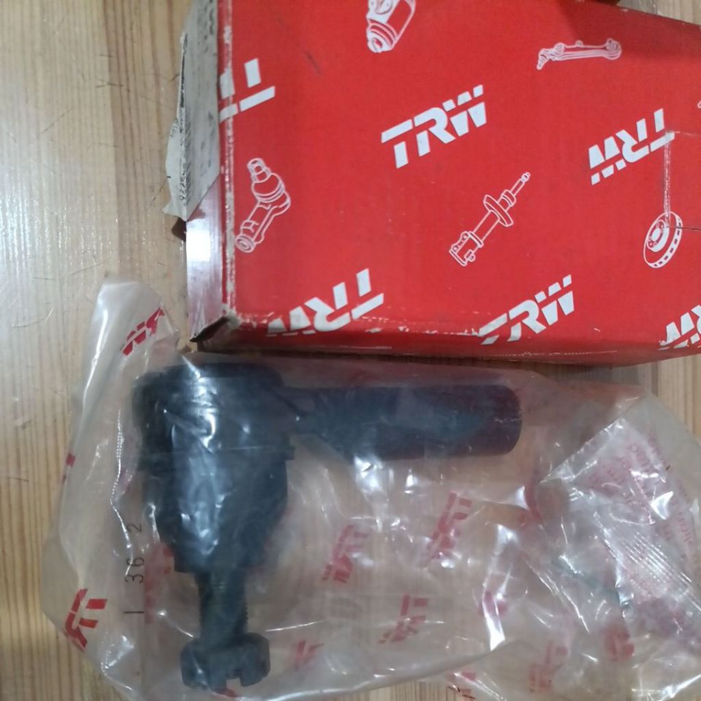 TRW TIE ROD TOYOTA COROLLA GL/CARINA II 83-84