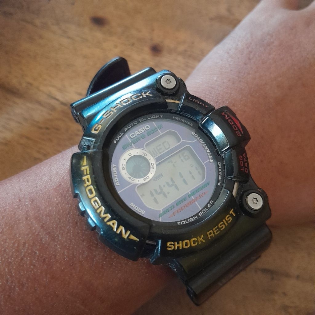 Jam tangan pria Casio G Shock Frogman GW 200Z Divers watch Japan