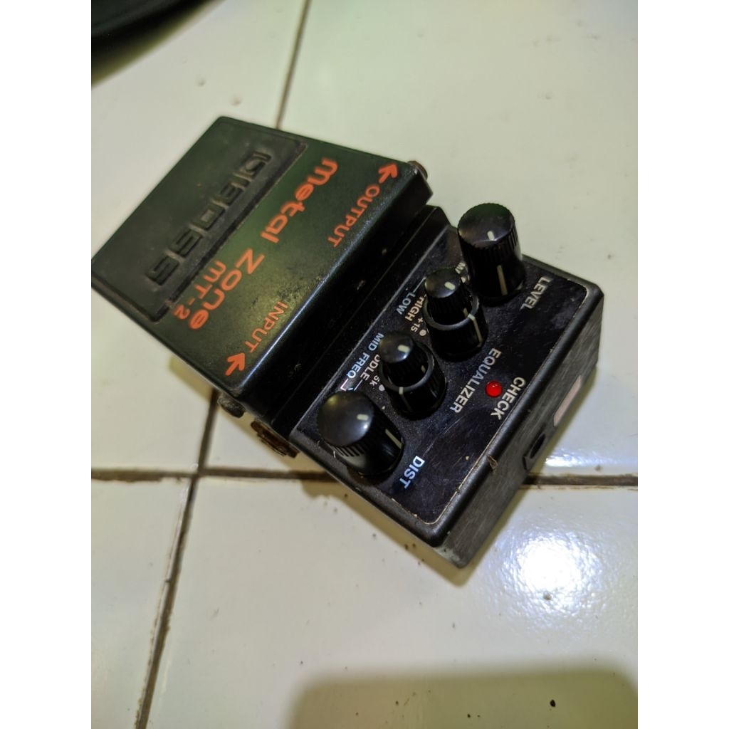 efek gitar metalzone mt2