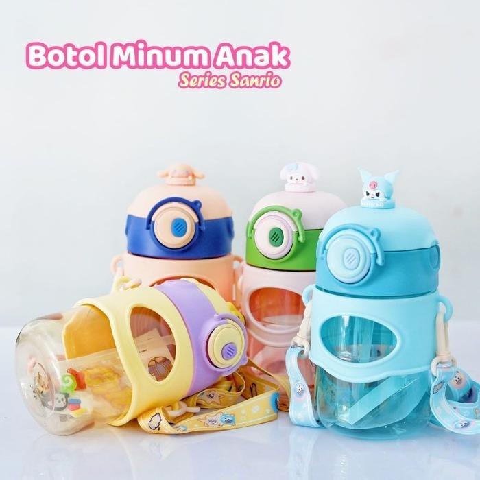 Botol Minum  Motif Sanrio 700ml Free stiker dan Tali Panjang Tumbler Viral dan Lucu 3032