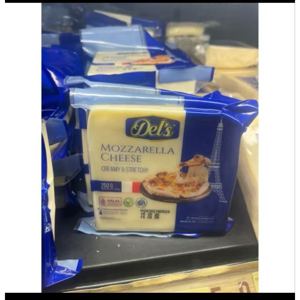 

Del's Mozarela Chesse Creamy & Stretchy 250 gram