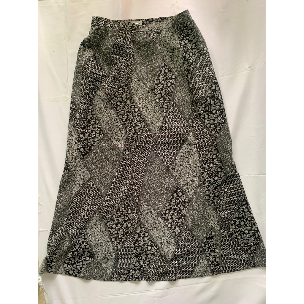 Preloved - rok batik