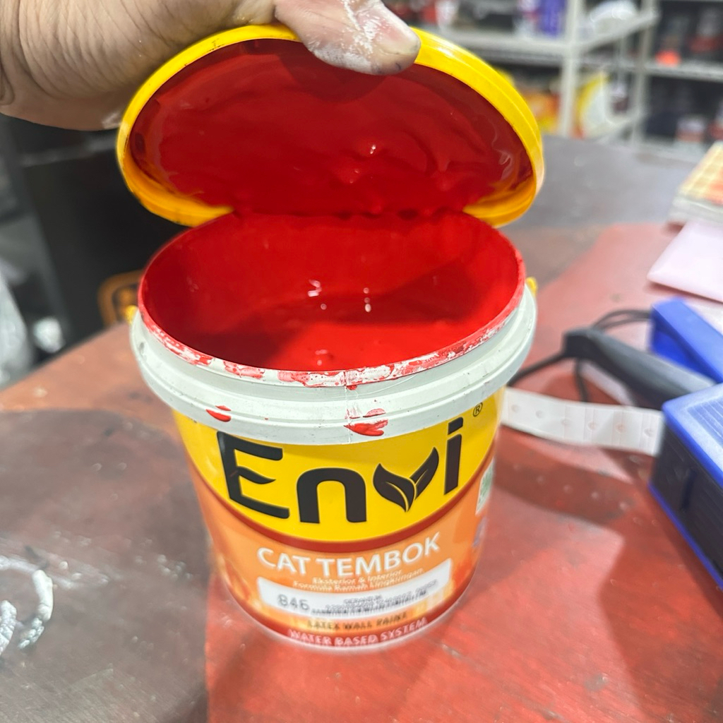 ENVI Cat tembok/air warna merah 1 kg