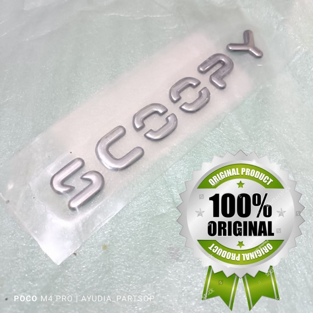 Emblem 3D SCOOPY New tahun 2025 silver original