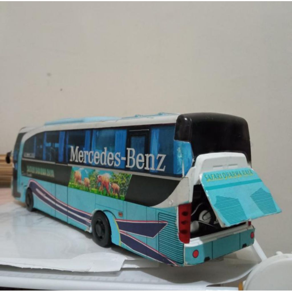 DIECAST BIS METAL SKALA 1:42