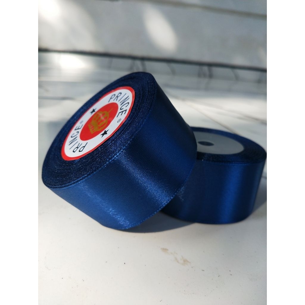 

pita satin navy ukuran 4cm/1 roll