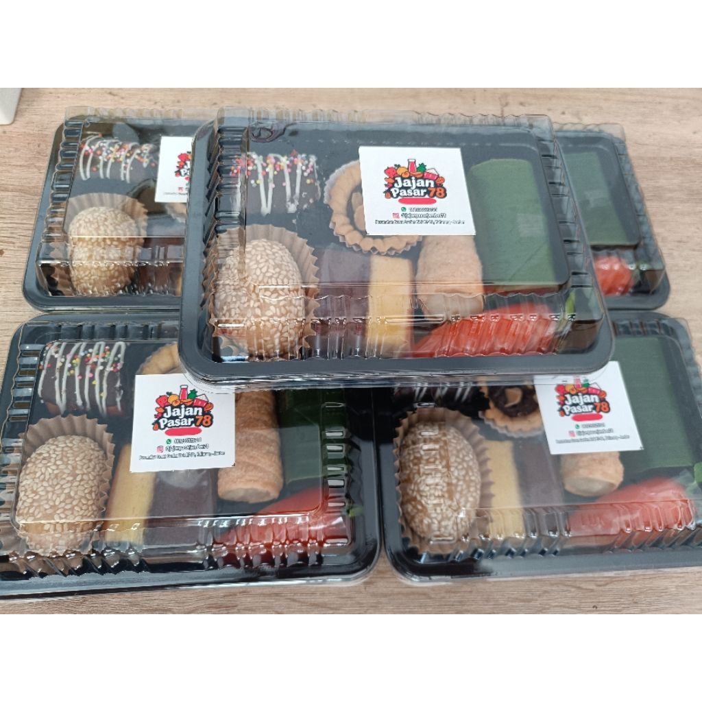 

Snack Box / Snack Nampan / jajan pasar jember