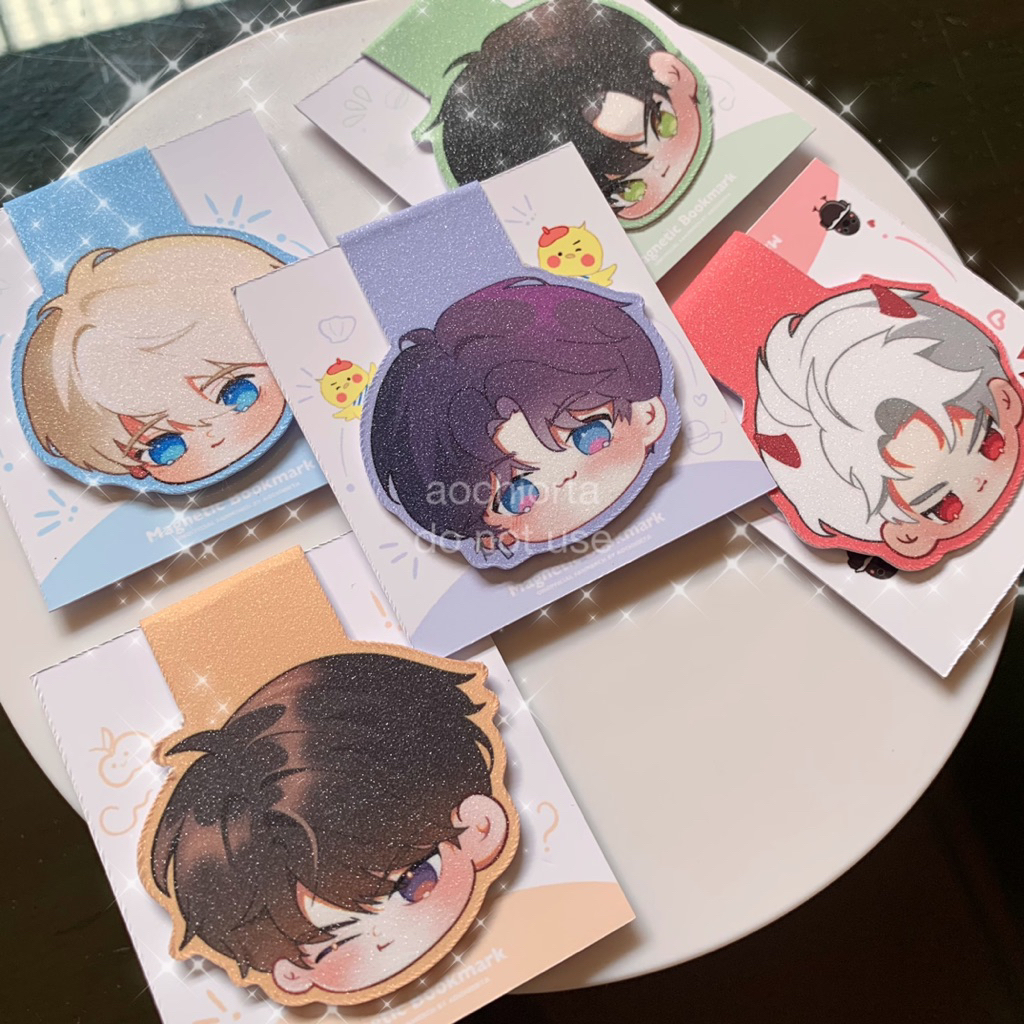 

[Magnetic Bookmark] Love and Deepspace Fanmerch by aochiorta