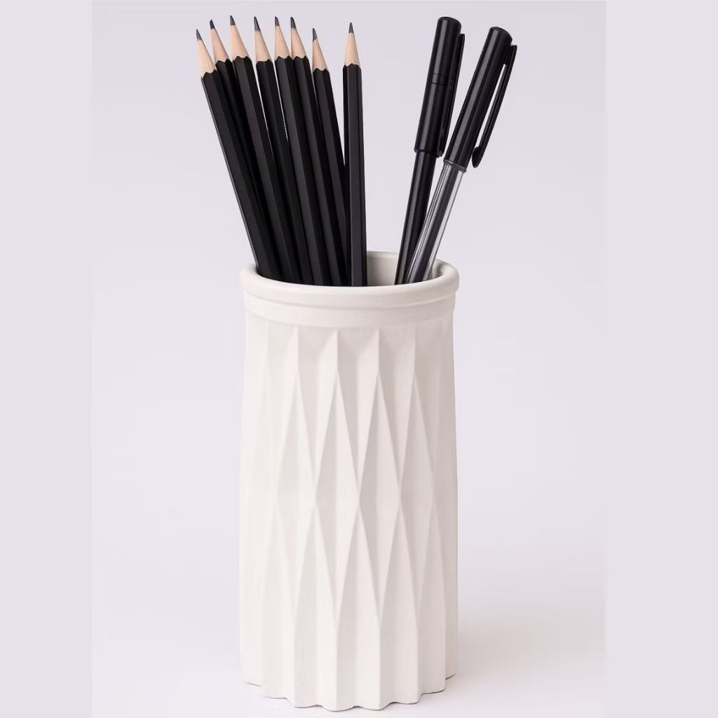 

Tempat Pensil Geometris