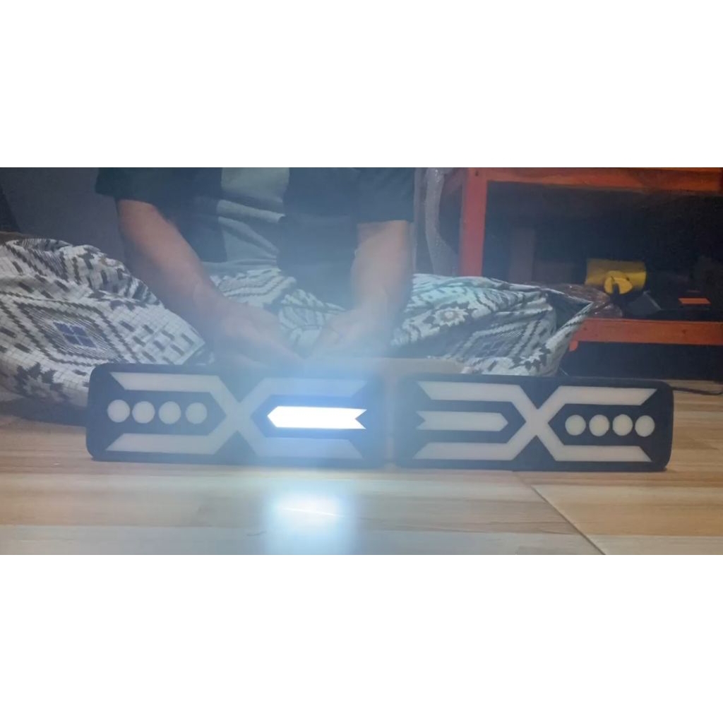 Stoplamp lampu belakang Mobil Pickup Carry tayo apv futura panther kijang L300 dll