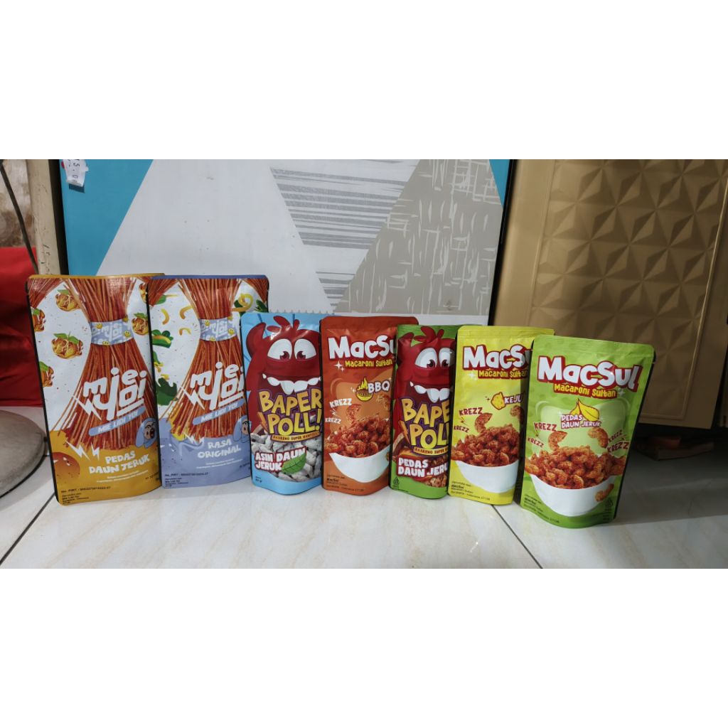 

cikelin varian mie lidi, basreng dan macsul