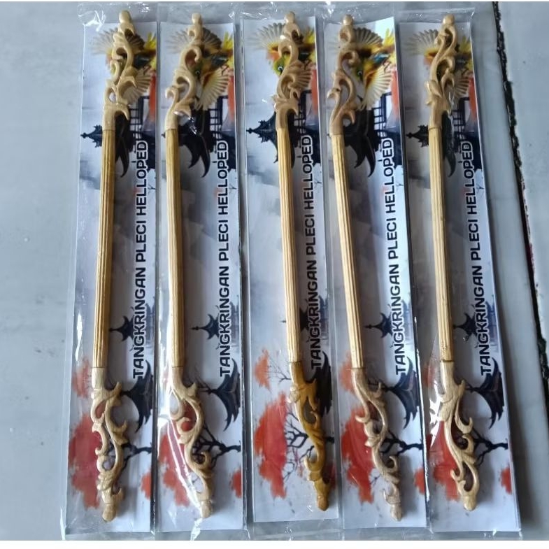 tangkringan pleci ukir helopet kayu serut