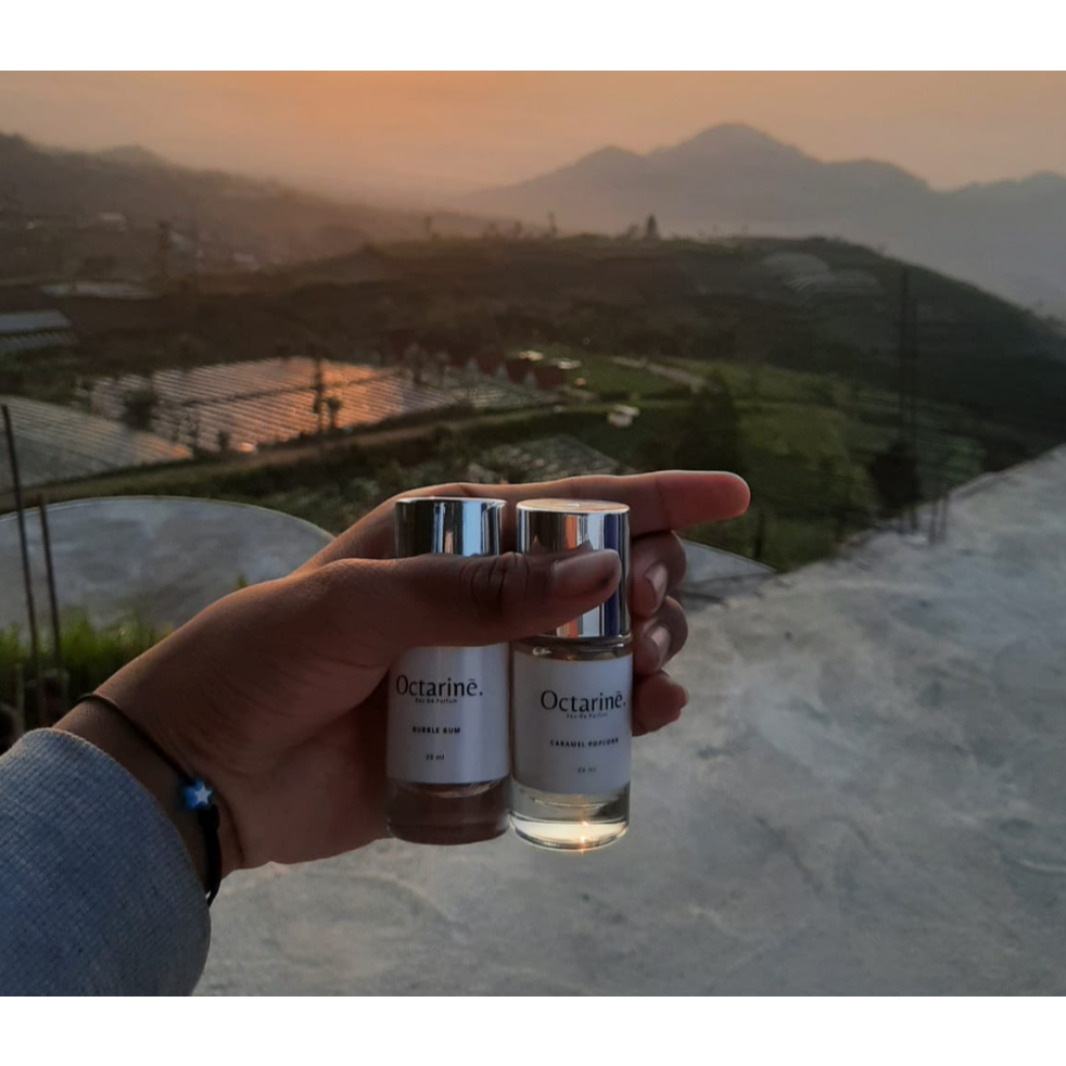 Octarine Red Vanilla