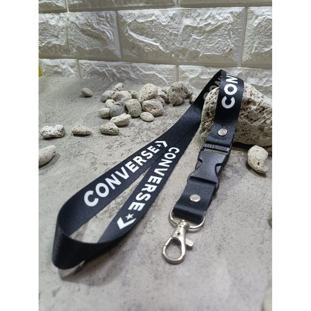 

Tali Lanyard Converse Classic