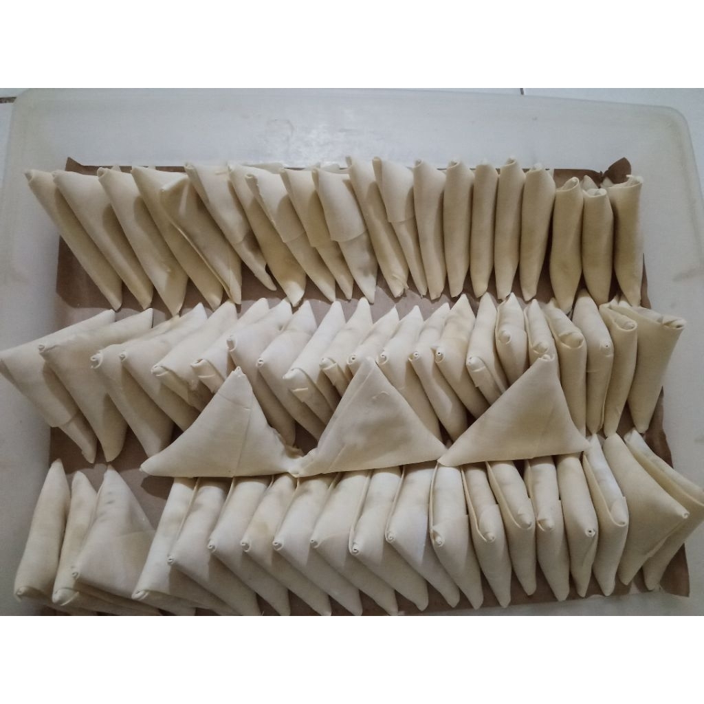 

gorengan frozen Sambusa/ Samosa isi 10