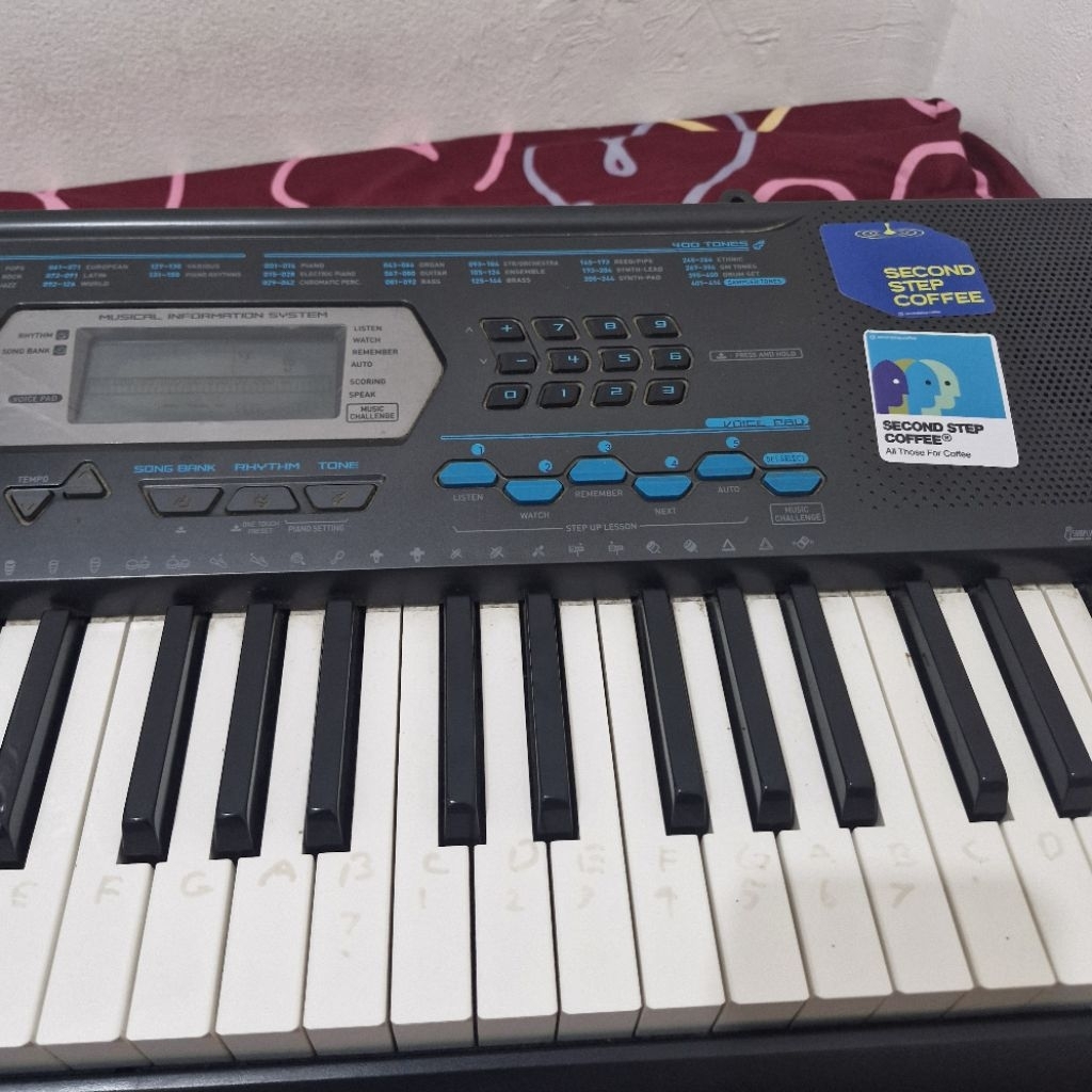 Keyboard Piano Casio CTK-2100 bekas