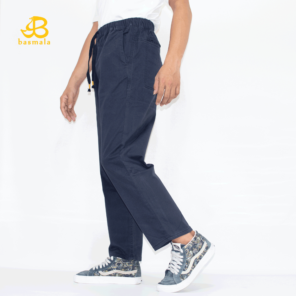 BASMALA - Sirwal Basic Harian Santri Celana Pria Katun Twill Premium Celana Panjang Pria Warna Navy