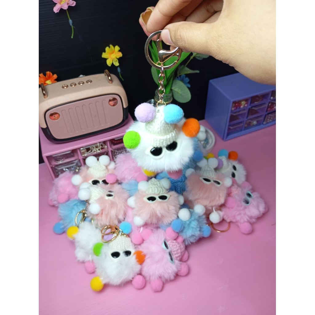 [aesthetic_aksesoris] gantungan kunci boneka bulu bulat/keychain pompom kacamata/aksesoris tas/gantu