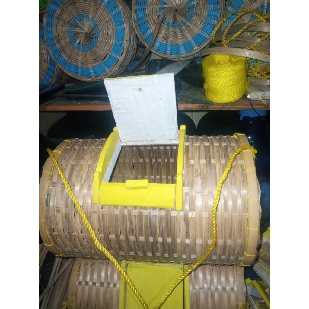 kepis tempat ikan,kembu,koja ikan,korang bambu
