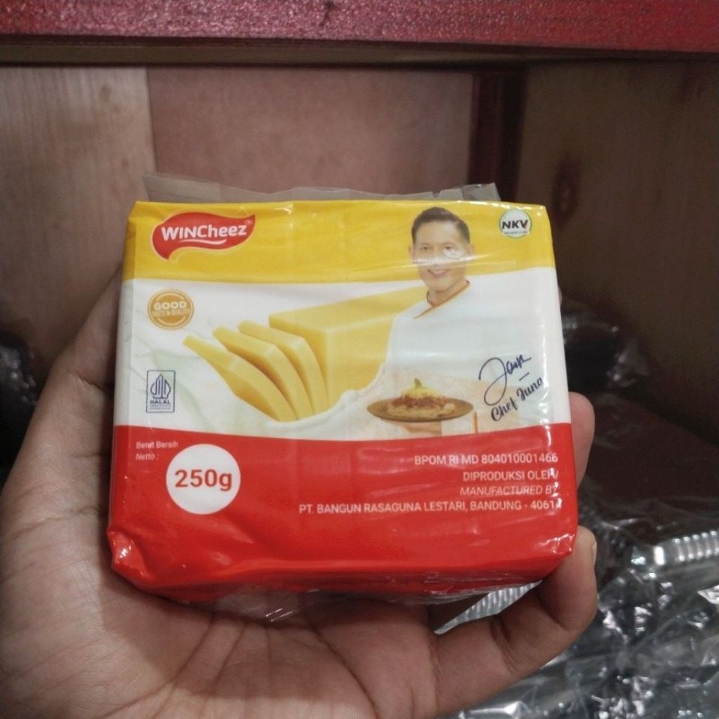 

Keju Wincheese kemasan 250gr