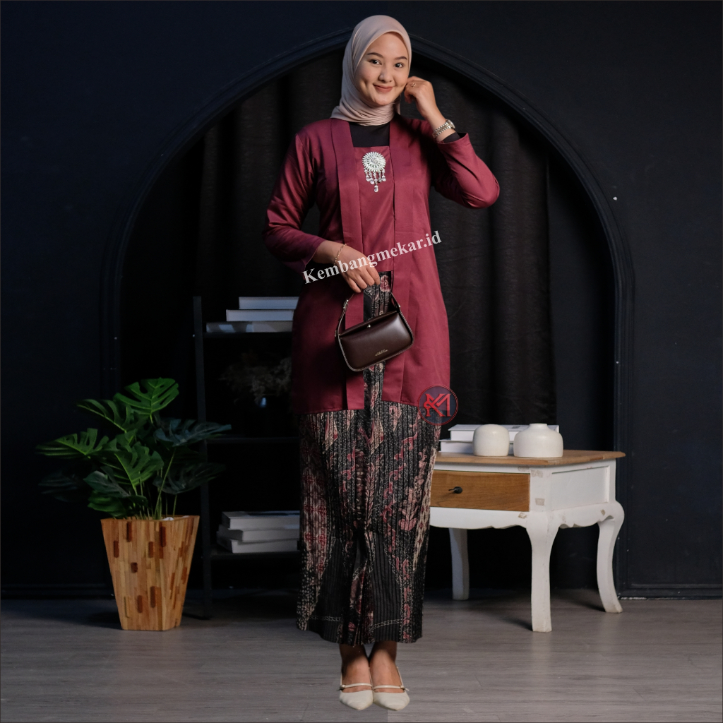 Setelan Tunik Rok Span Plisket /kebaya kutubaru tunik