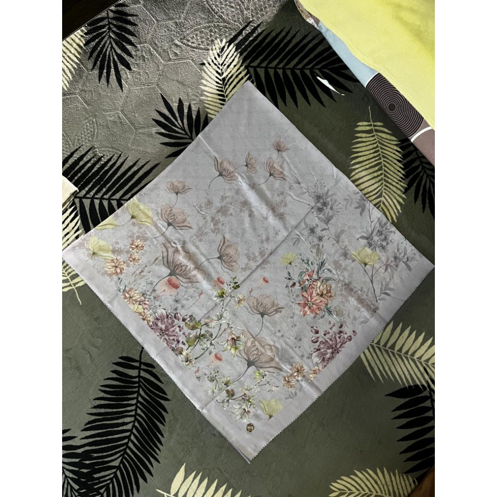 Preloved Voal Syar'i dari Ayu by Ayu Lestari - The Chloris