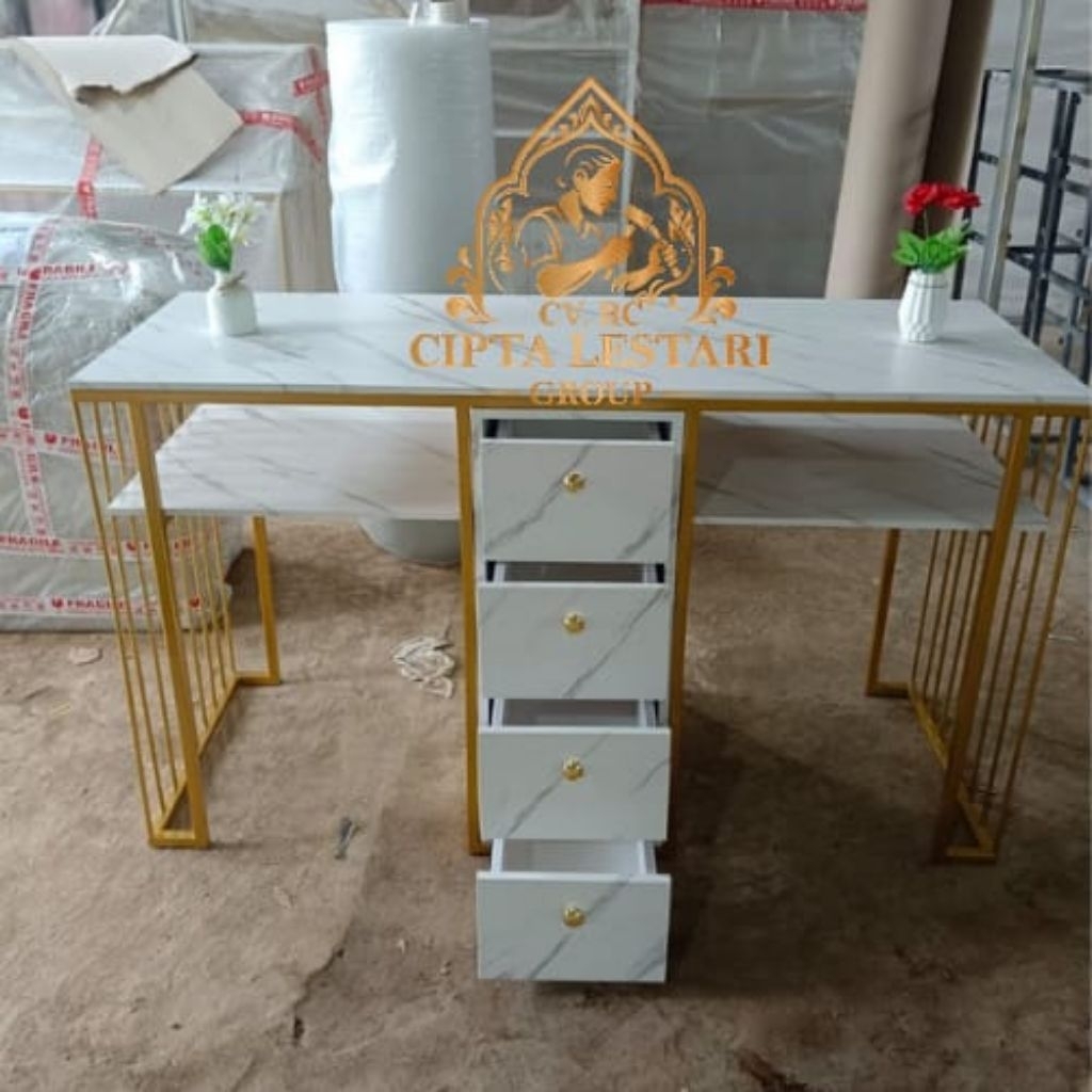 Meja Nail Art Laci Meja Nail Art Aesthetic