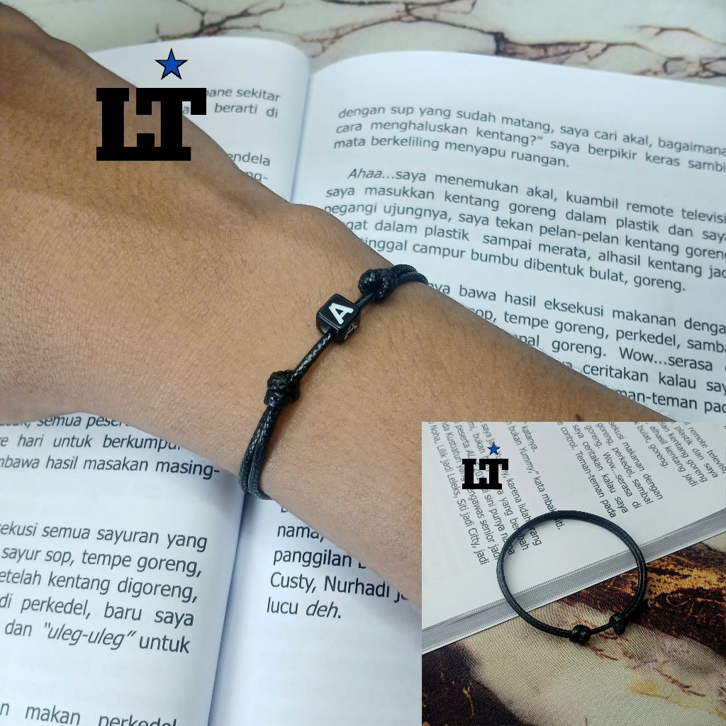gelang inisial kotak A-Z ll gelang tali hitam mote inisial kotak A-Z