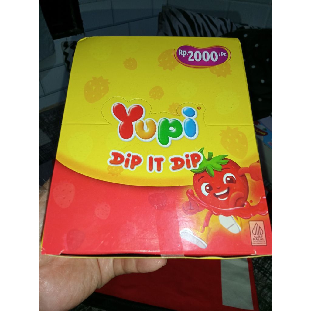 

Yupi Dip it dip/Yupi kentang/Yupi 2000/yupi lucu/permen lucu/permen unik/permen lunak