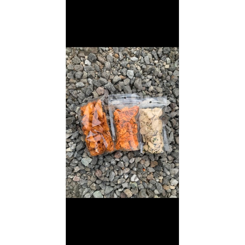 

Kripik tempe,basreng pedas daun jeruk,dan basreng original